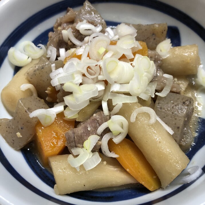 まろやか牛すじ煮込み